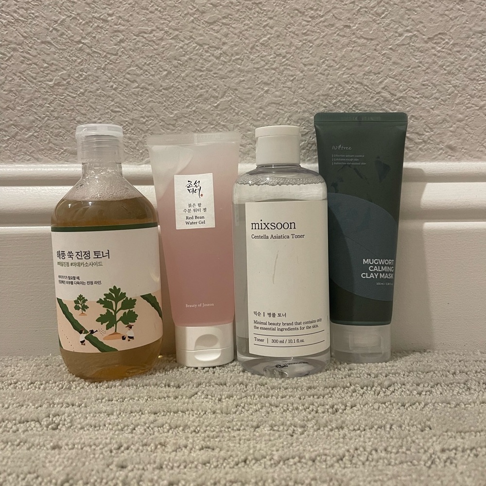 4pc Korean Beauty Skincare bundle: Mixsoon, Round Lab, Beuaty of Joseon, Isntree